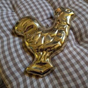 Chicken gold tone brass mold wall hanging